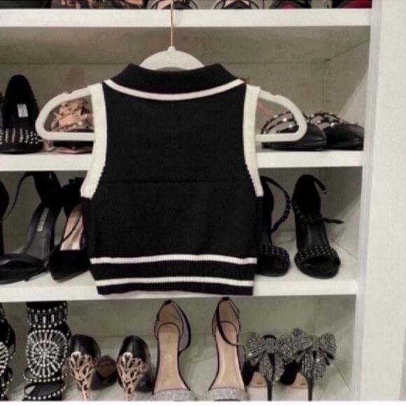 Women's Button Front Striped Collar Sleeveless Sweater Vest Knit Top size small - Picture 10 of 13